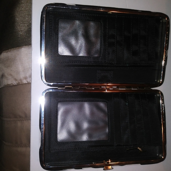 Black and white zebra print handbag - Picture 6 of 10